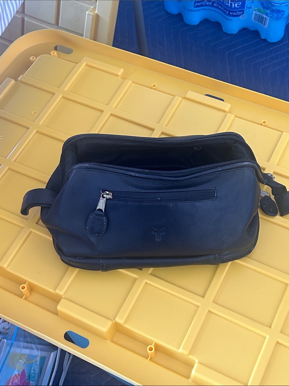 Frye Black Leather Men’s Dopp Kit Toiletry Bag used